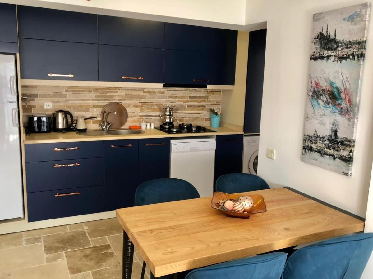 Amazing 2 Bedroom Penthouse!